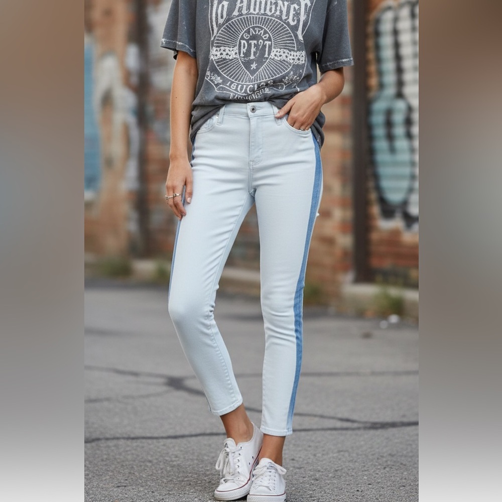 LAST CHANCE - Citizens of Humanity "Rocket" Crop High Rise Skinny Jeans